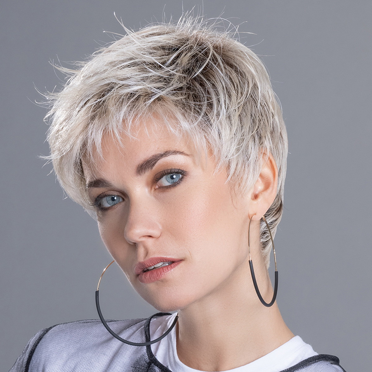 Changes Synthetic hair wig Bliss