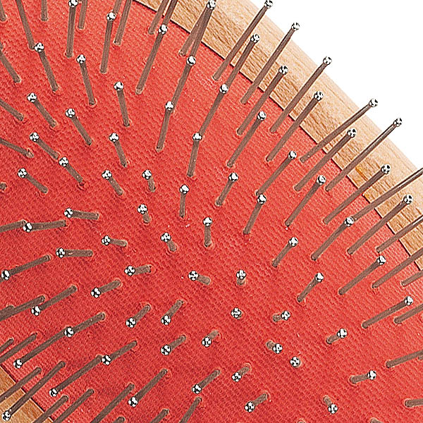 Brosse ­pneumatique à brins métalliques pour cheveux longs