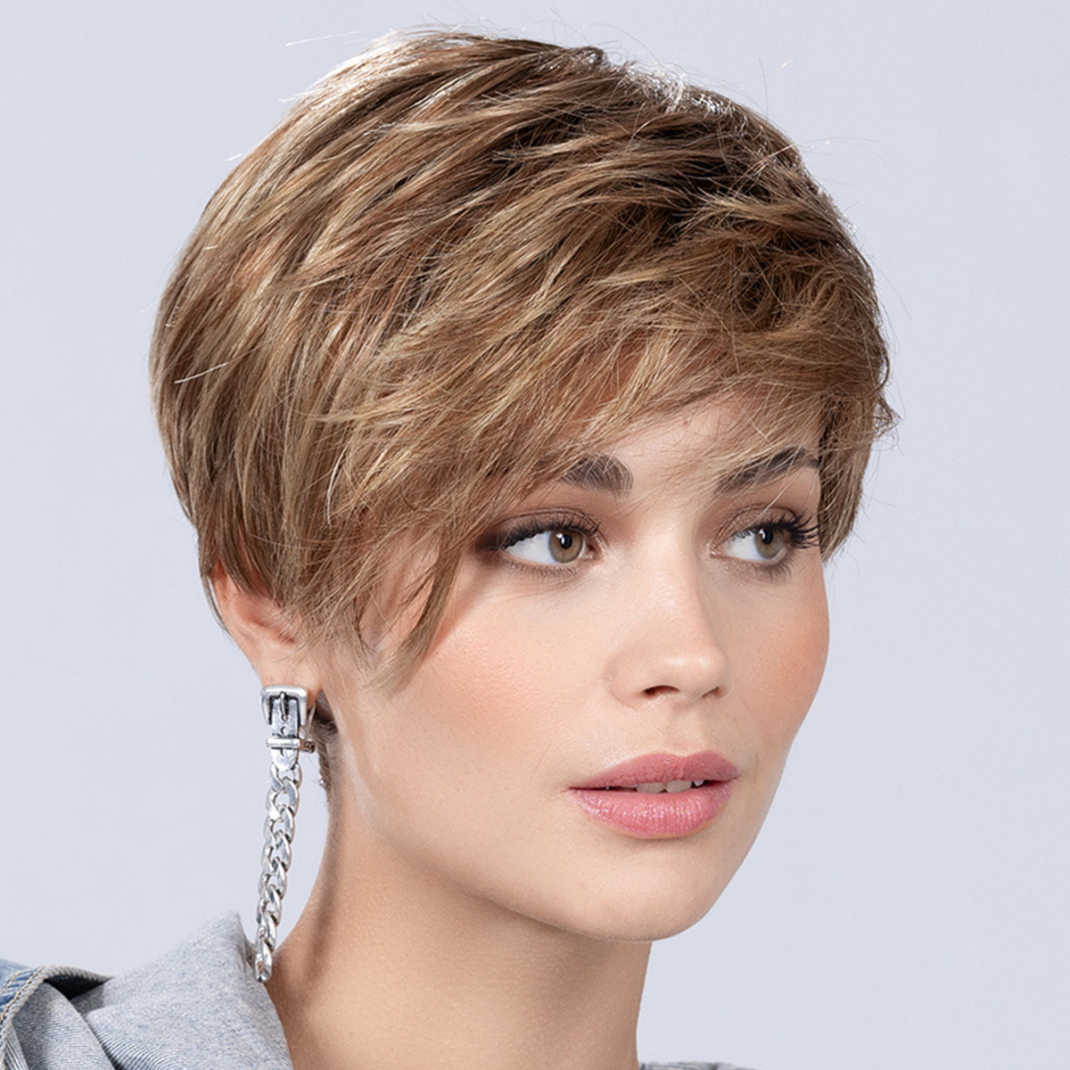 Perucci Artificial hair wig Point